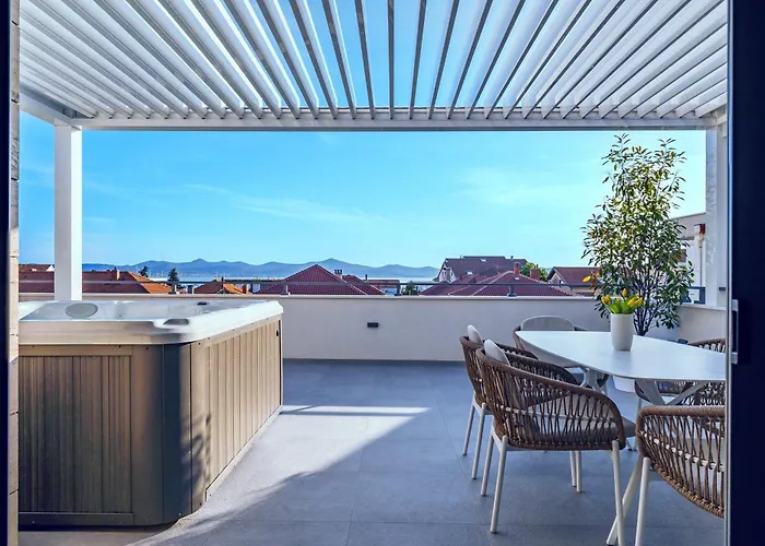 Tesa Luxury Apartman *