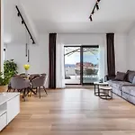 아파트 Tesa Luxury *