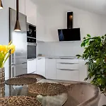 Tesa Luxury