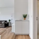 아파트 Tesa Luxury