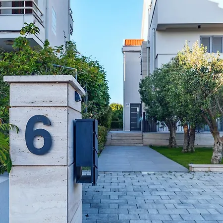 Tesa Luxury Apartment